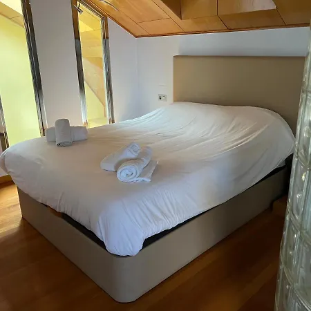 Piso Con Jacuzzi En Ribeira Sacra Appartamento